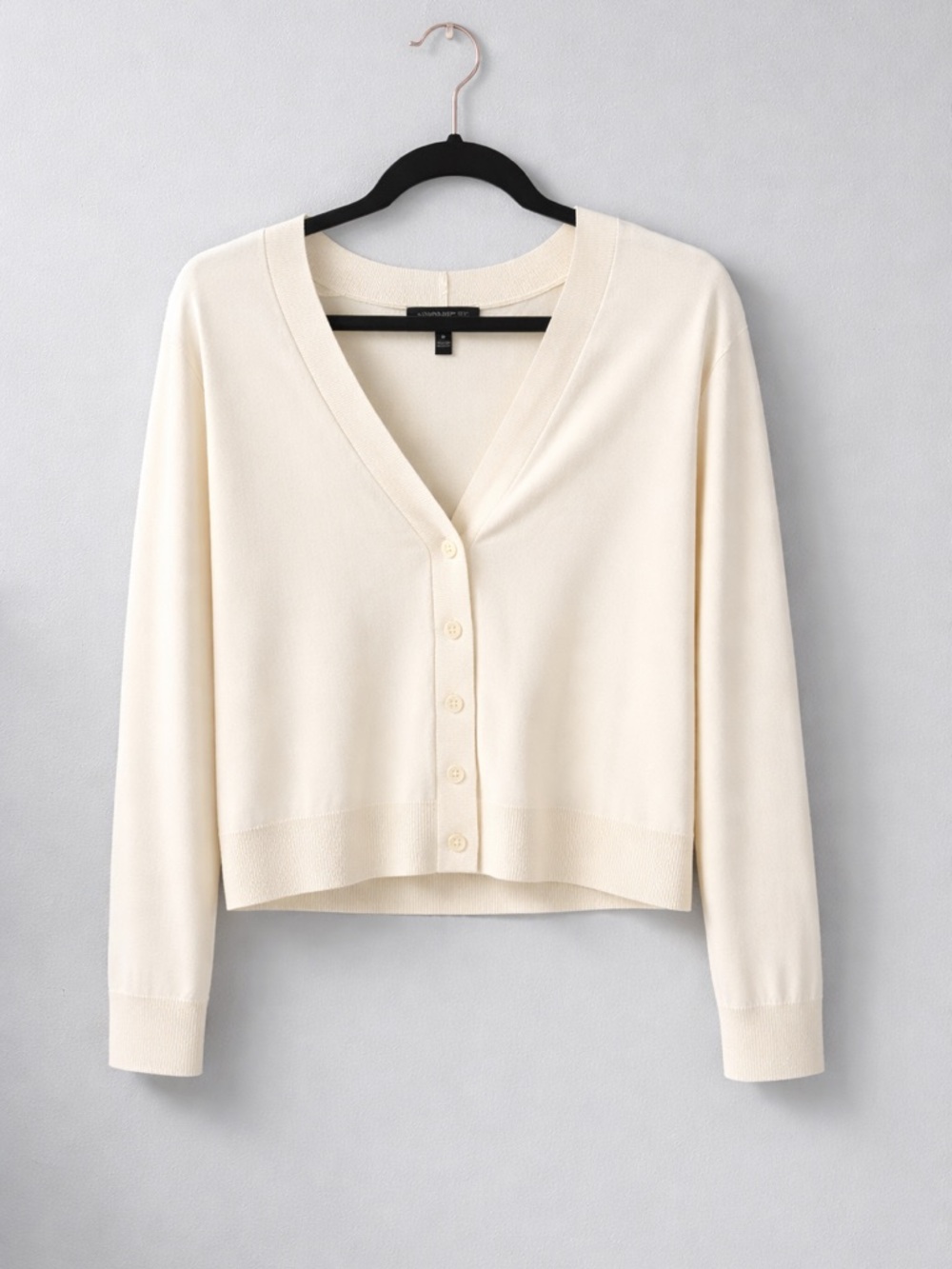 Banana Republic Cream V-Neck Cropped Button Cardigan
